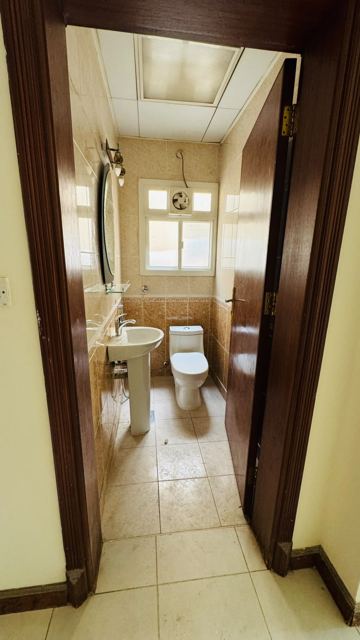 Guest toilet - Al Sadd residence